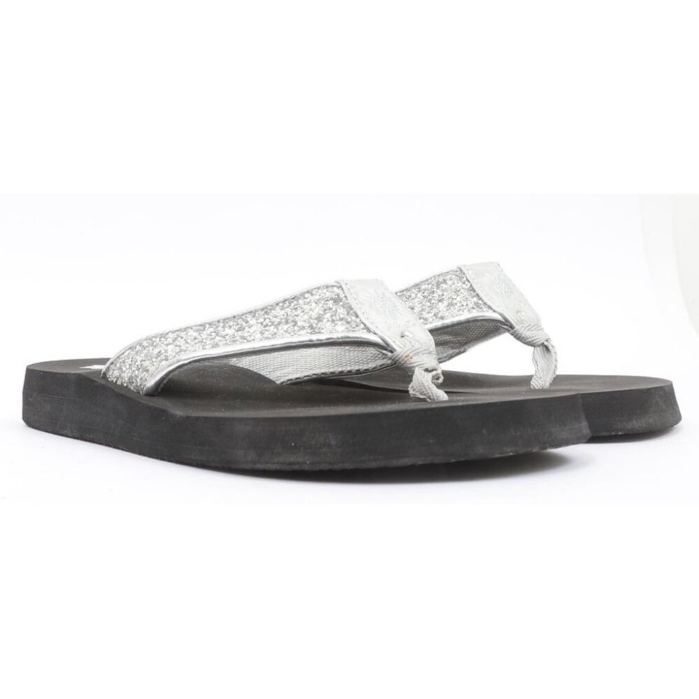 Yellow Box Feliks Women's 9M Glimmering Silver‎ Glitter Flip Flop Thong Sandal - Picture 4 of 7